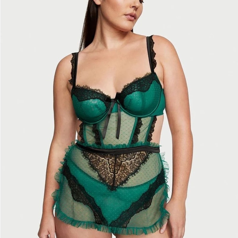 Victoria's Secret Wicked Unlined Sheer Dotted Mesh Apron Lingerie NWOT SIZE XS